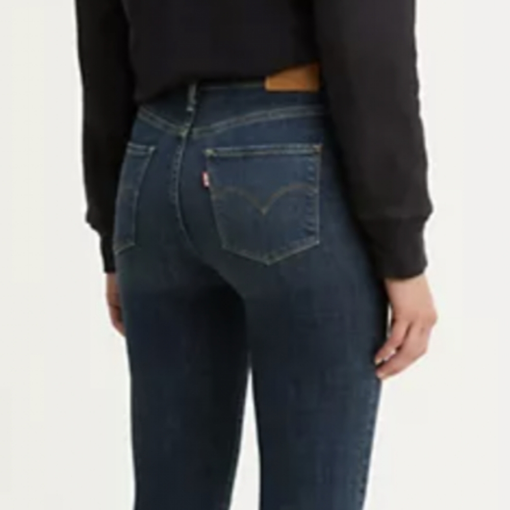 315 Shaping Boot Cut Women’s Jeans - Size 27